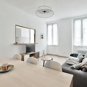 https://apt-magnificent-3-bedroom-in.fr-provencehotel.com